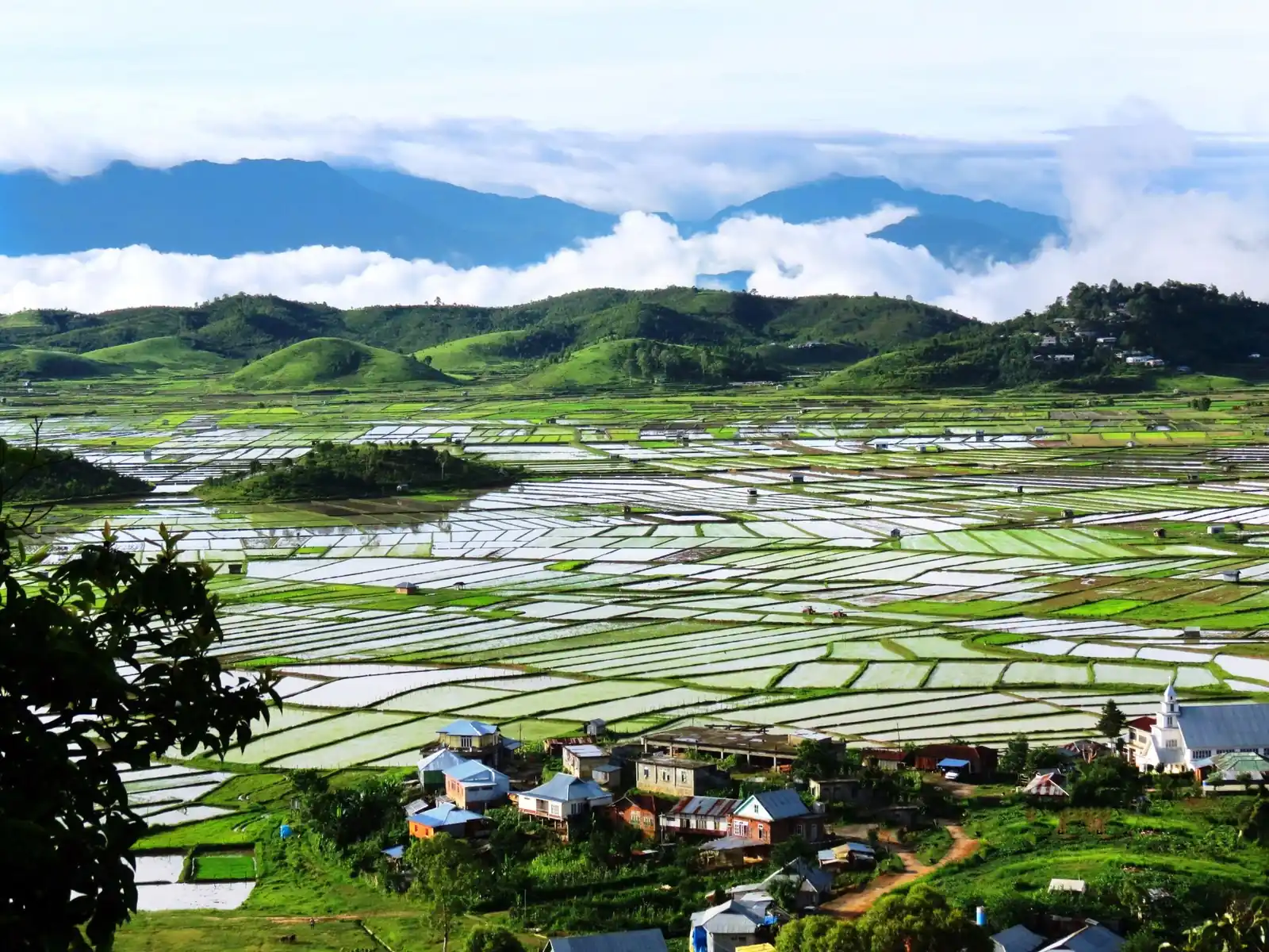 Imphal, Loktak Lake & Moirang Tour Package – 4 Nights / 5 Days nature package to Manipur