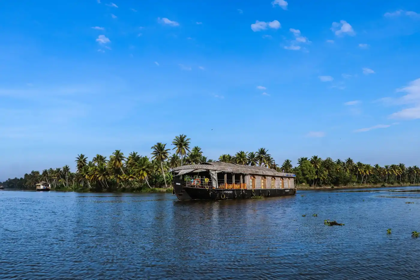 Kerala Backwater Tour Package – 3 Nights / 4 Days backwaters package to Kerala